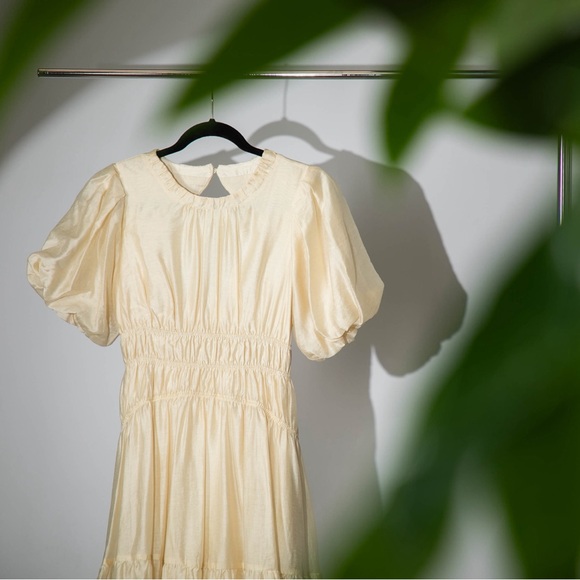 (SOLD) - MOON RIVER Women's Shirred Puff Sleeve Back Cut-Out Midi Dress - Size S - Picture 1 of 13